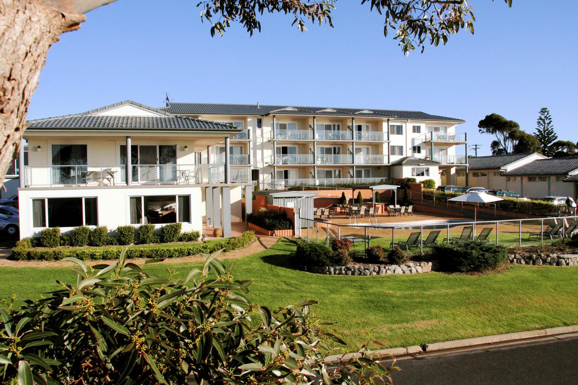 Amooran Oceanside Apartments And Motel Narooma Exterior foto